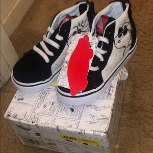 Sk8-hi zip (peanuts) black and white toddler shoe